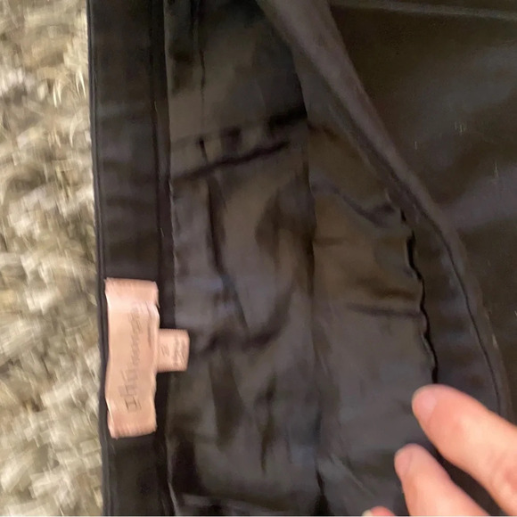 Black asymmetrical miniskirt - Picture 3 of 6